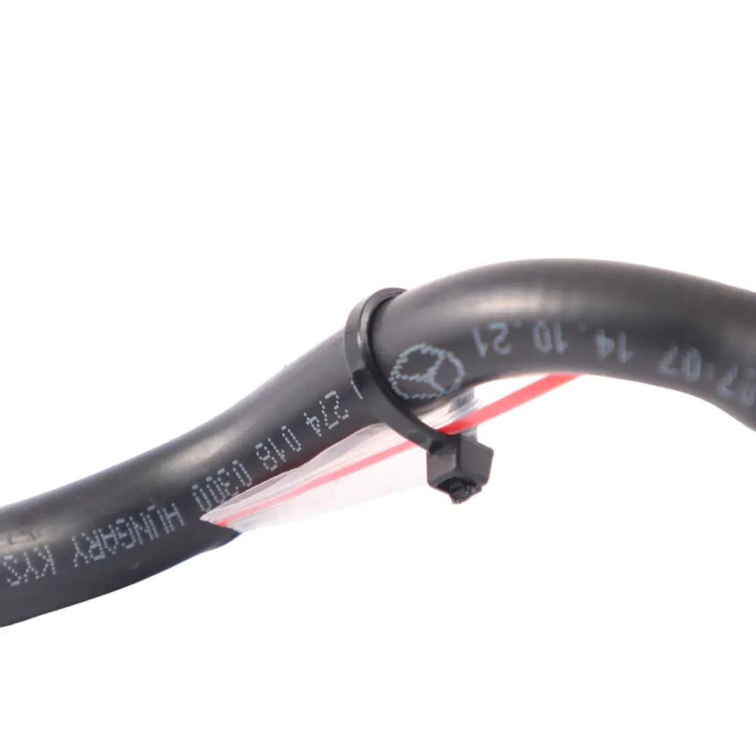 sfiato liquido Mercedes W204 W212 W205 Tubo radiatore motore per Linea con numero di parte A2740180300 Linea sfiato liquido Mercedes W204 W212 W205 Tubo radiatore motore - SKU A2740180300 - Numero di parte A2740180300