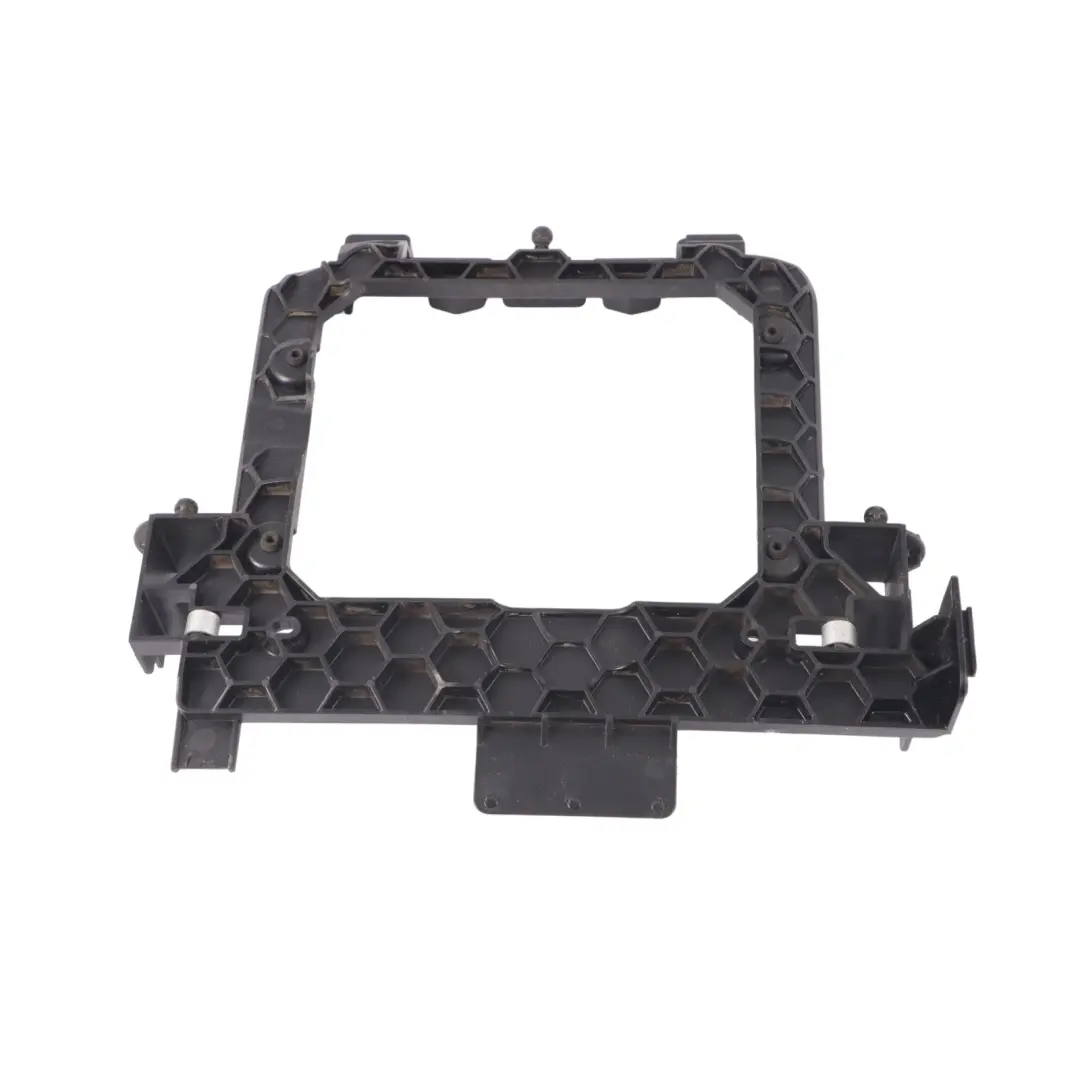 Steuer Gerät ECU Modul Halterung für Mercedes W205 Motor mit Teilenummer A2741413340 Mercedes W205 Motor Steuer Gerät ECU Modul Halterung - SKU A2741413340 - Teilenummer A2741413340