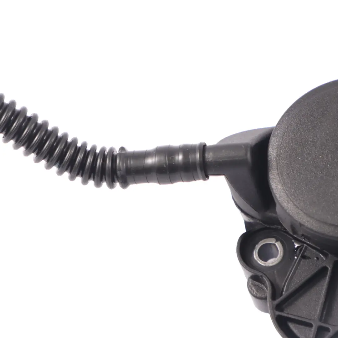 Ölabscheider Motor Entlüftungsrohr für Mercedes W212 mit Teilenummer A2780100431 Mercedes W212 Ölabscheider Motor Entlüftungsrohr - SKU A2780100431 - Teilenummer A2780100431