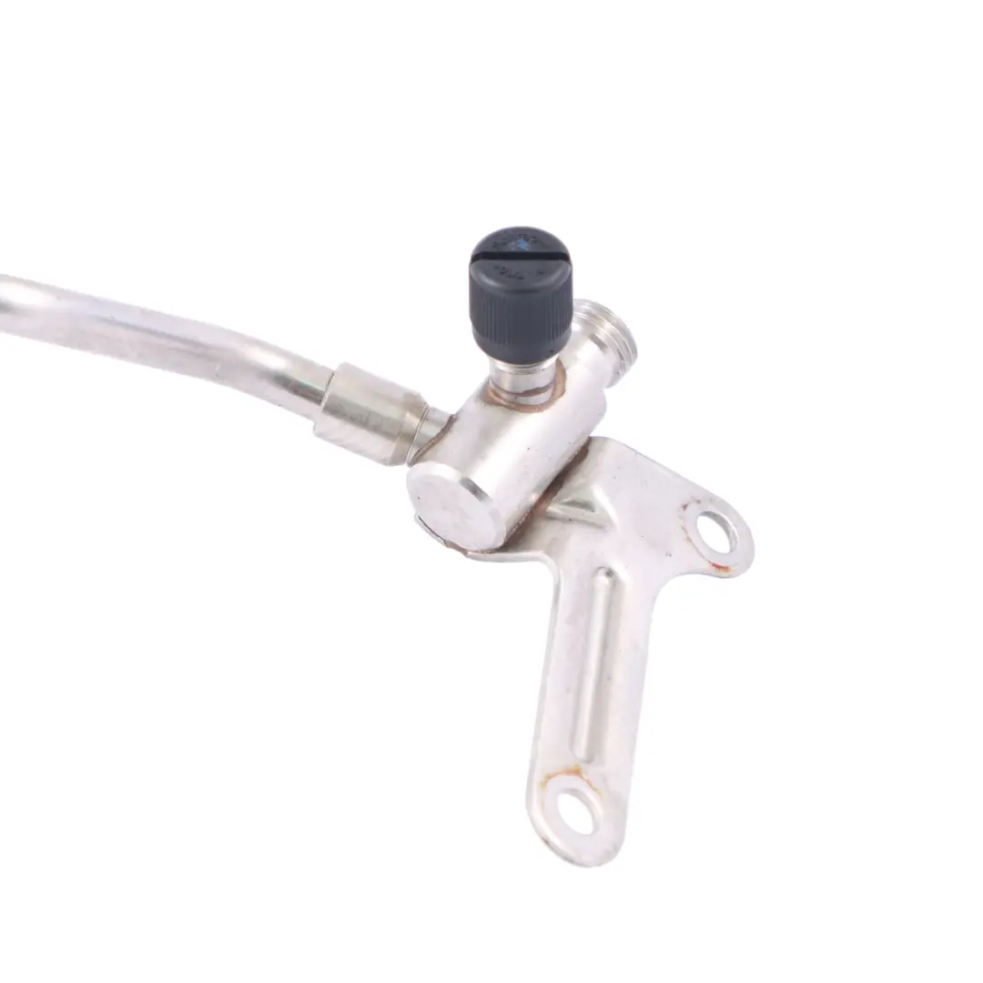 Benzina Pressione Tubo Flessibile Distributore per Mercedes W212 M157 con numero di parte A2780702632 Mercedes W212 M157 Benzina Pressione Tubo Flessibile Distributore - SKU A2780702632 - Numero di parte A2780702632