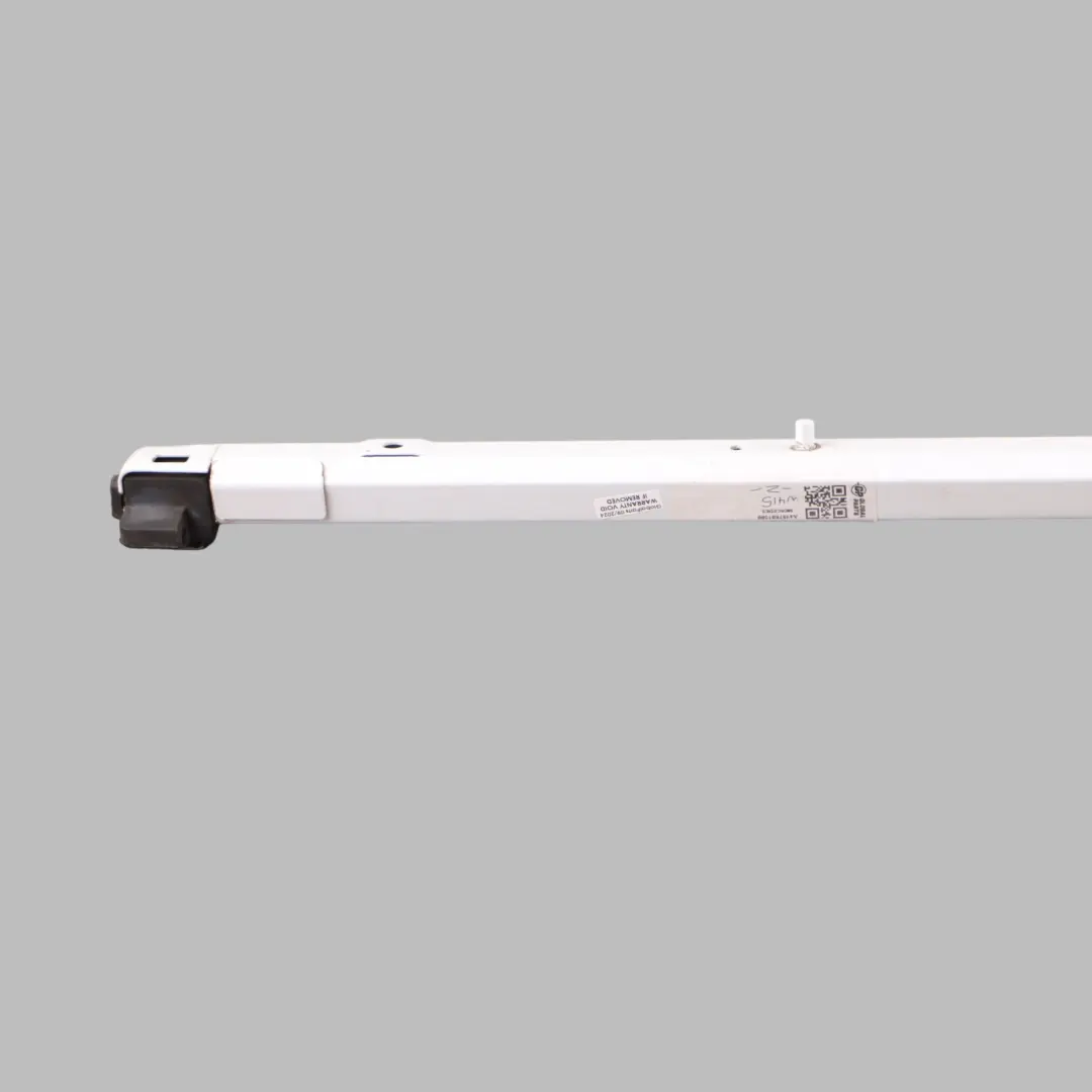 Obere Gleitschiene Rechts Tür Führungsschiene für Mercedes W415 mit Teilenummer A4157601300 Mercedes W415 Obere Gleitschiene Rechts Tür Führungsschiene - SKU A4157601300 - Teilenummer A4157601300