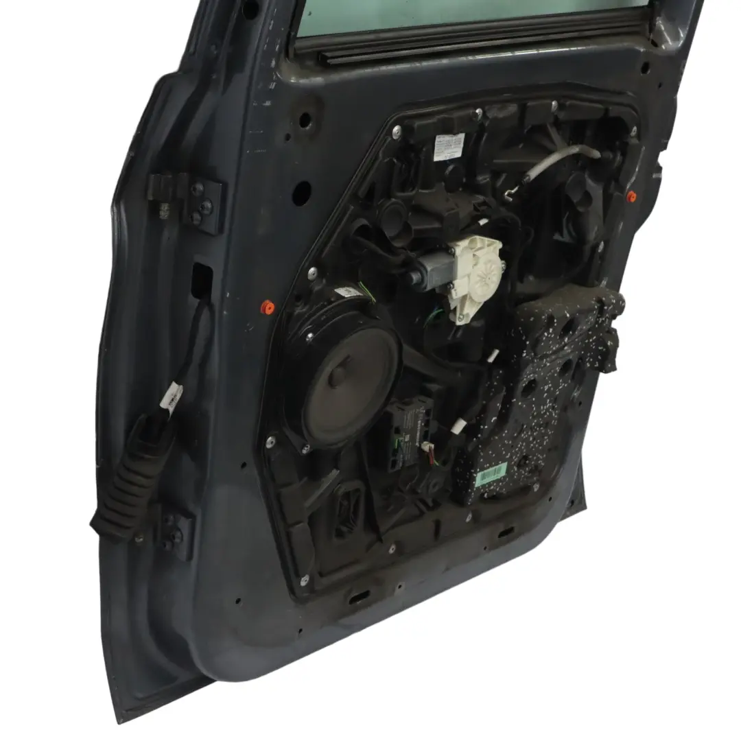 Porta Anteriore Destra Classe V Flint Grey Szary Metalik 368 per Mercedes Vito W447 con numero di parte A4477206700 Mercedes Vito W447 Porta Anteriore Destra Classe V Flint Grey Szary Metalik 368 - SKU A4477206700-FLG - Numero di parte A4477206700