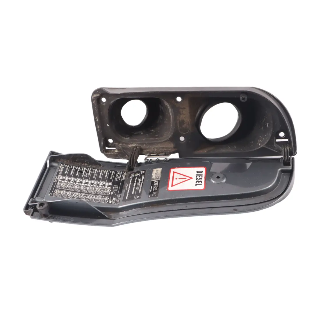 Mercedes W447 Couvercle Bouchon Réservoir Carburant Diesel Gris Silex 368 - SKU A4477500000-FLG - Numéro de pièce A4477500000