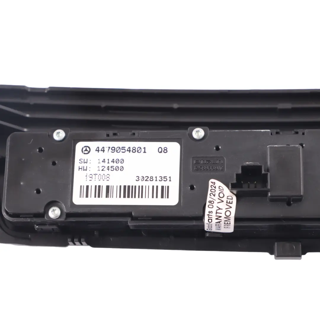 Blocco Interruttore Superiore Pericolo Triangolo per Mercedes W447 con numero di parte A4479054801 Mercedes W447 Blocco Interruttore Superiore Pericolo Triangolo - SKU A4479054801 - Numero di parte A4479054801