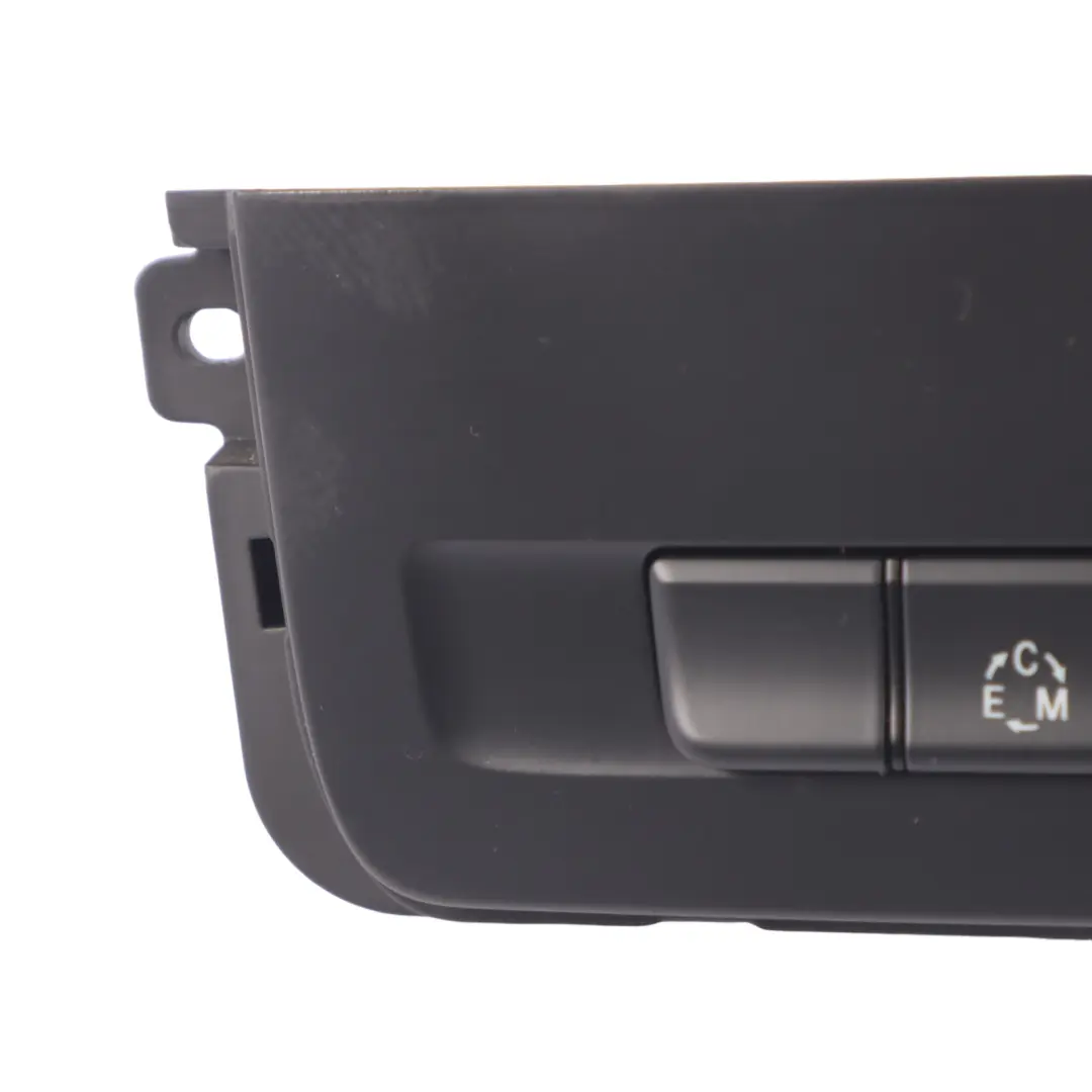 Bloque Interruptor Control Superior Triángulo Peligro para Mercedes W447 con número de pieza A4479054801 Mercedes W447 Bloque Interruptor Control Superior Triángulo Peligro - SKU A4479054801 - Número de pieza A4479054801