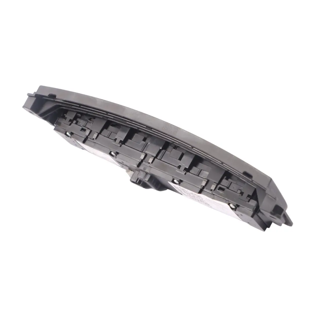 Bloque Interruptor Control Superior Triángulo Peligro para Mercedes W447 con número de pieza A4479054801 Mercedes W447 Bloque Interruptor Control Superior Triángulo Peligro - SKU A4479054801 - Número de pieza A4479054801