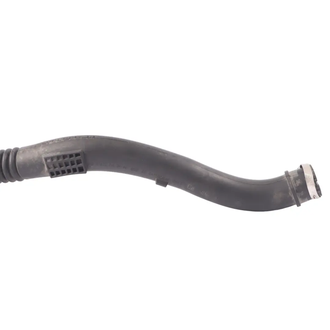 OM622 motor Kraftstoff Einfüll Stutzen Rohr für Mercedes Vito W447 mit Teilenummer A6220103900 Mercedes Vito W447 OM622 motor Kraftstoff Einfüll Stutzen Rohr - SKU A6220103900 - Teilenummer A6220103900