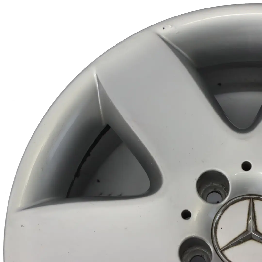 Mercedes Vito W639 jante alliage argent 17" 7J ET:56 - SKU A6394011902-2 - Numéro de pièce A6394011902