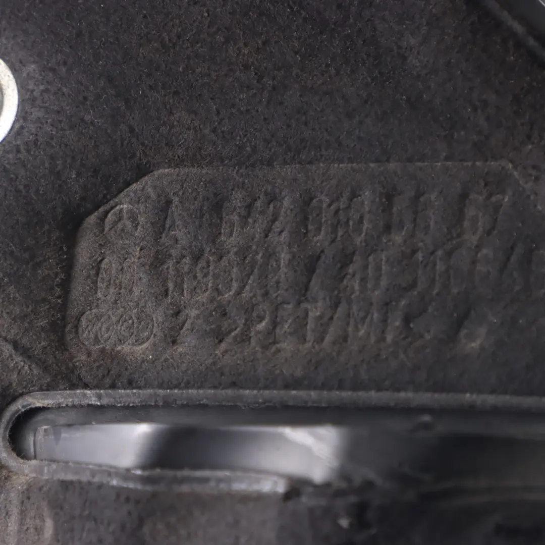 Tapa Motor Aislamiento Acústico Diesel OM642 para Mercedes Vito W639 con número de pieza A6420100667 Mercedes Vito W639 Tapa Motor Aislamiento Acústico Diesel OM642 - SKU A6420100667 - Número de pieza A6420100667