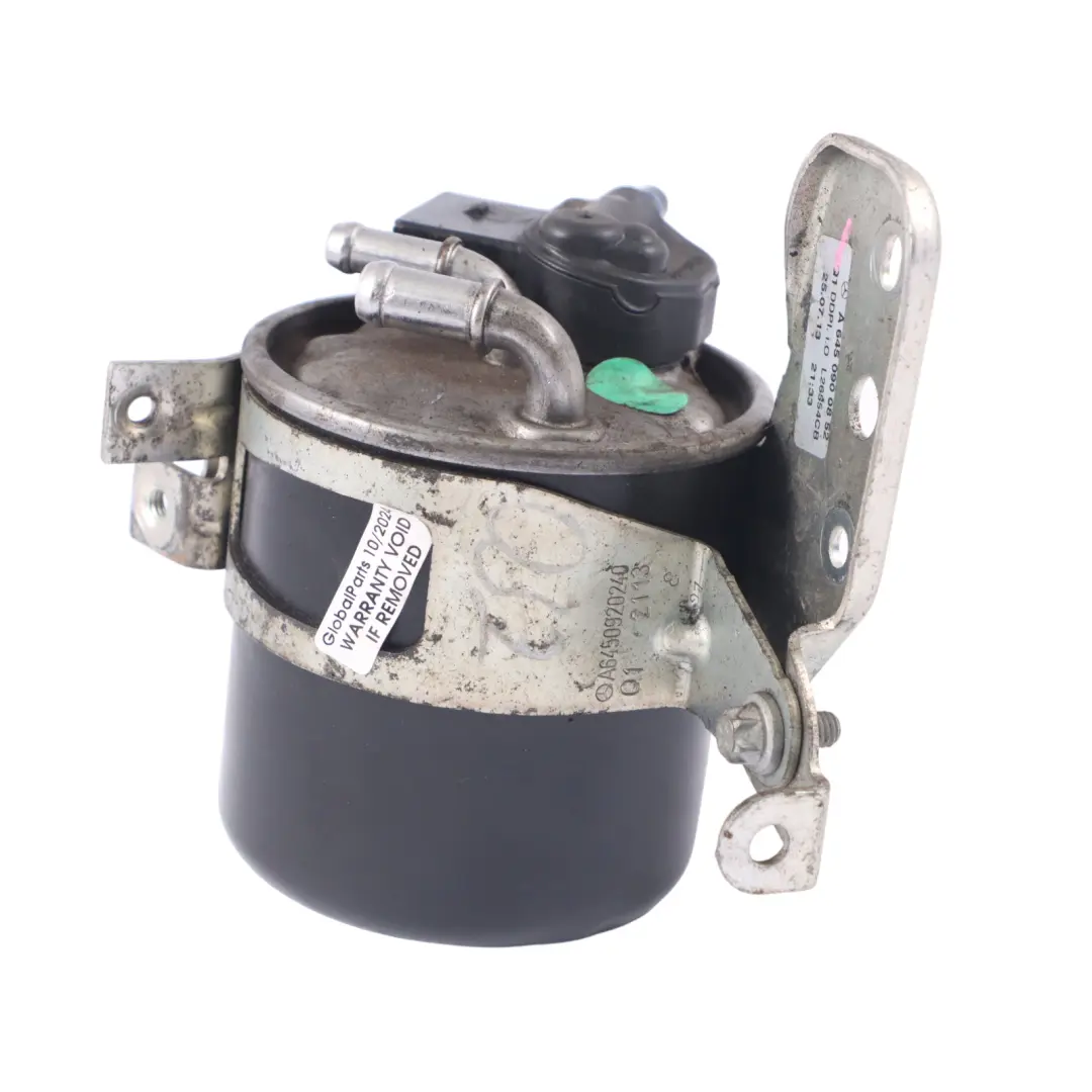 Filtro carburante alloggiamento montaggio ritegno per Mercedes W906 con numero di parte A6420904852 Mercedes W906 Filtro carburante alloggiamento montaggio ritegno - SKU A6420904852 - Numero di parte A6420904852
