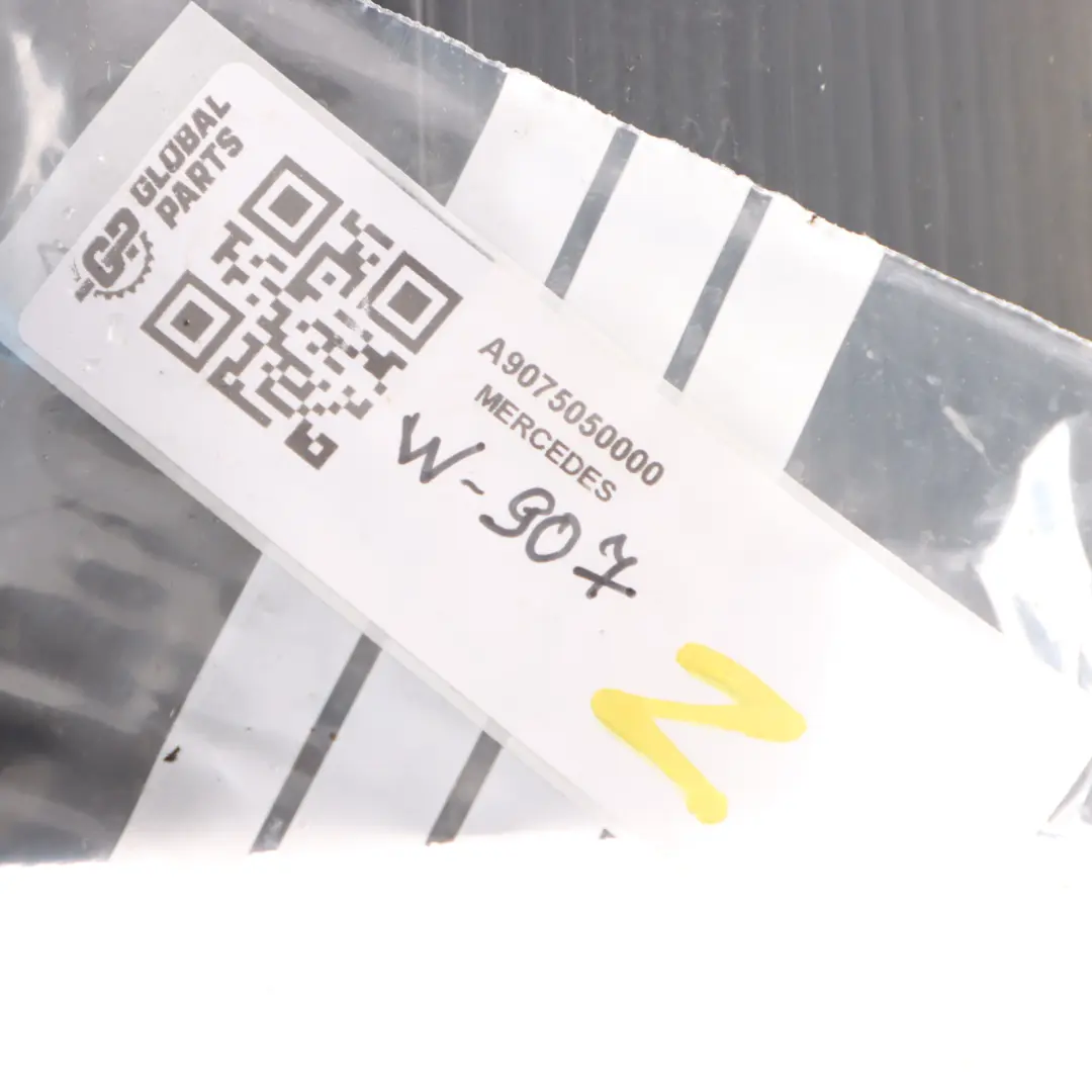 Mercedes Sprinter W907 Cubierta Superior Radiador Slam Shroud Panel - SKU A9075050000 - Número de pieza A9075050000
