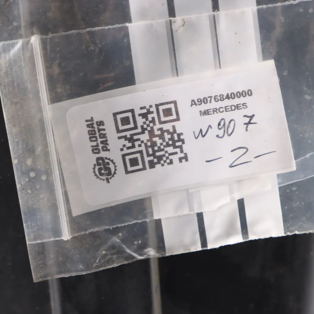 W907 Revêtement de Passage de Roue Avant Gauche pour Mercedes Sprinter à propos du numéro de pièce A9076840000 Mercedes Sprinter W907 Revêtement de Passage de Roue Avant Gauche - SKU A9076840000 - Numéro de pièce A9076840000