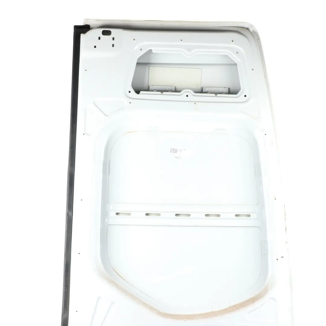 W907 Door Rear Left N/S Boot Tailgate Door Door Arctic White - 9147 to Mercedes with Part number A9077405100 Mercedes W907 Door Rear Left N/S Boot Tailgate Door Door Arctic White - 9147 - SKU A9077405100-ARW1 - Part number A9077405100