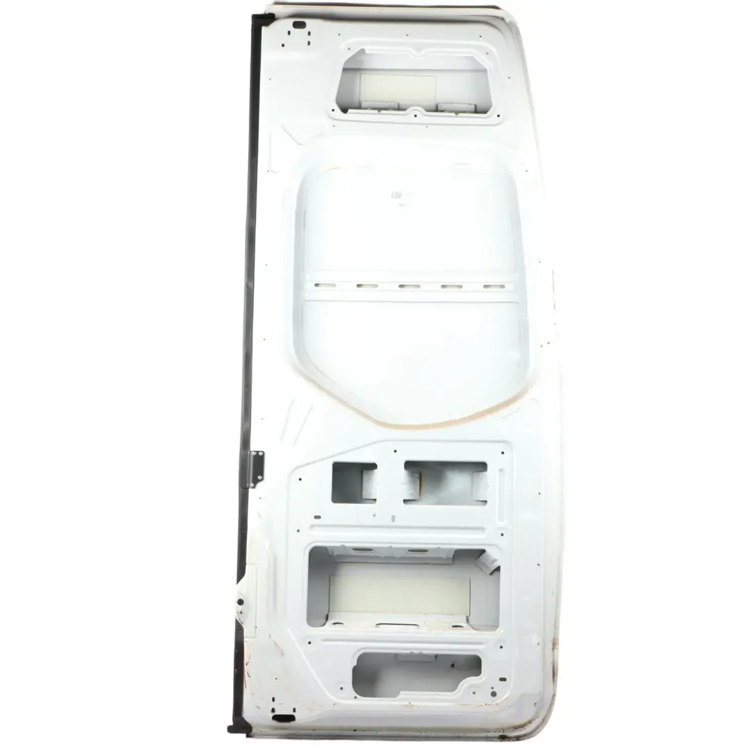 W907 Door Rear Left N/S Boot Tailgate Door Door Arctic White - 9147 to Mercedes with Part number A9077405100 Mercedes W907 Door Rear Left N/S Boot Tailgate Door Door Arctic White - 9147 - SKU A9077405100-ARW1 - Part number A9077405100