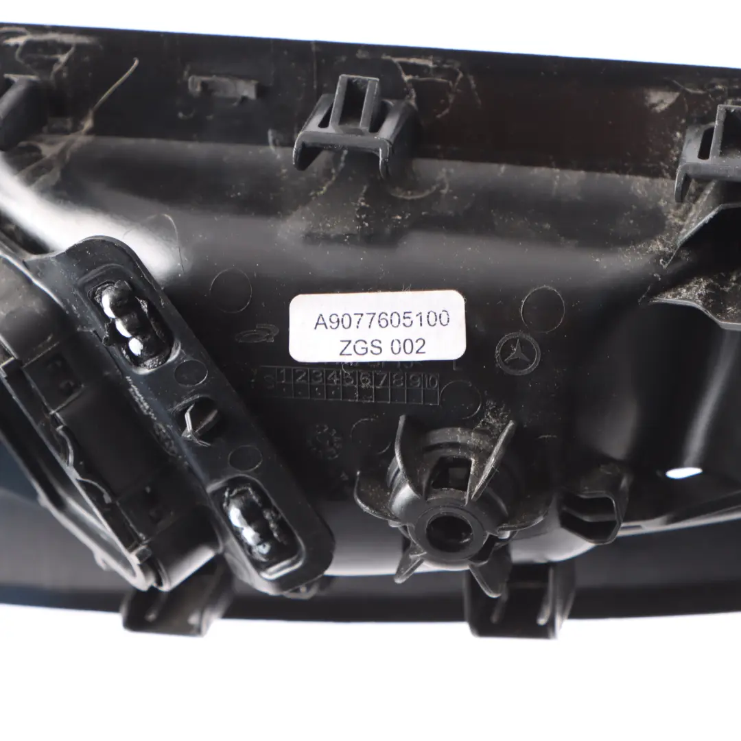 W907 W910 Maniglia interna anteriore sinistra per Mercedes Sprinter con numero di parte A9077605100 Mercedes Sprinter W907 W910 Maniglia interna anteriore sinistra - SKU A9077605100 - Numero di parte A9077605100