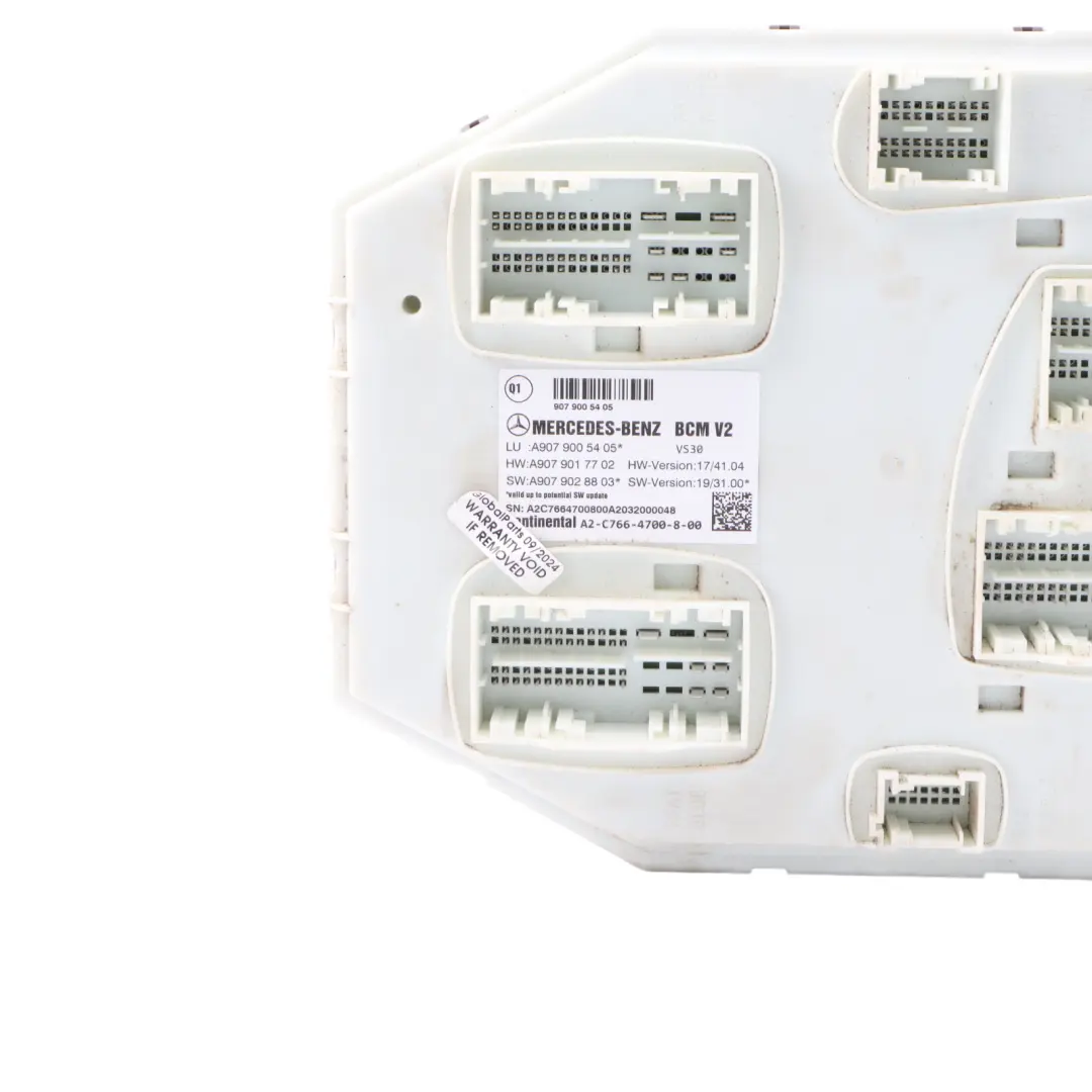 Mercedes Sprinter W907 Body Control Module Control Unit BCM V2 ECU - SKU A9079005405 - Part number A9079005405