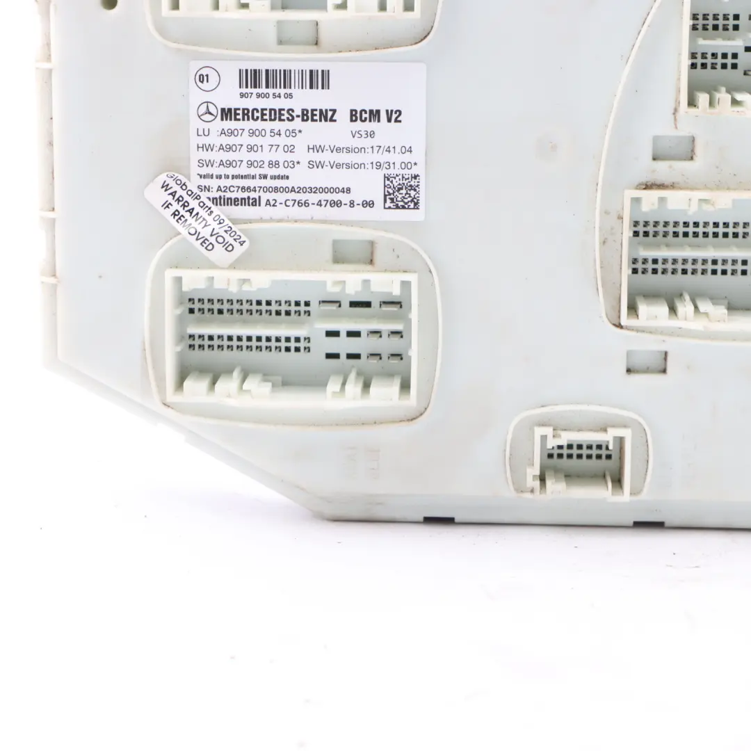 W907 Body Control Module Control Unit BCM V2 ECU to Mercedes Sprinter with Part number A9079005405 Mercedes Sprinter W907 Body Control Module Control Unit BCM V2 ECU - SKU A9079005405 - Part number A9079005405