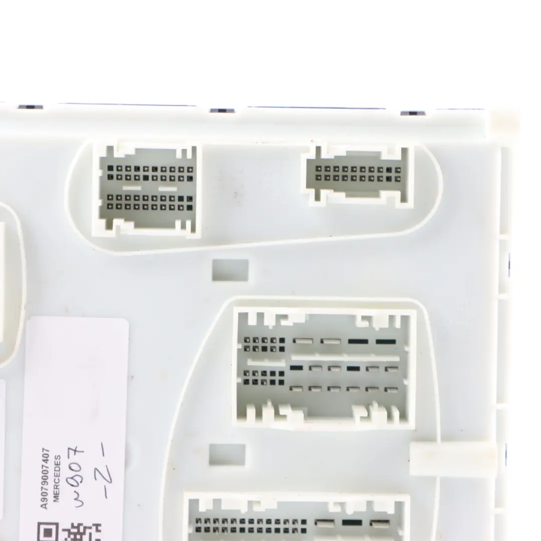 W907 W910 Body Control Module ECU to Mercedes Sprinter with Part number A9079007407 Mercedes Sprinter W907 W910 Body Control Module ECU - SKU A9079007407 - Part number A9079007407