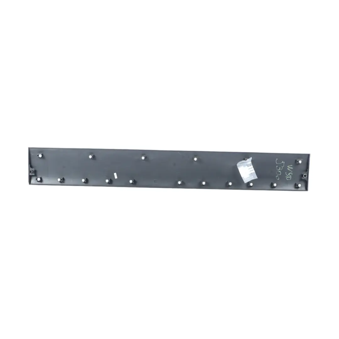 Mercedes W910 Rivestimento modanatura porta scorrevole sinistra - SKU A9106905300 - Numero di parte A9106905300