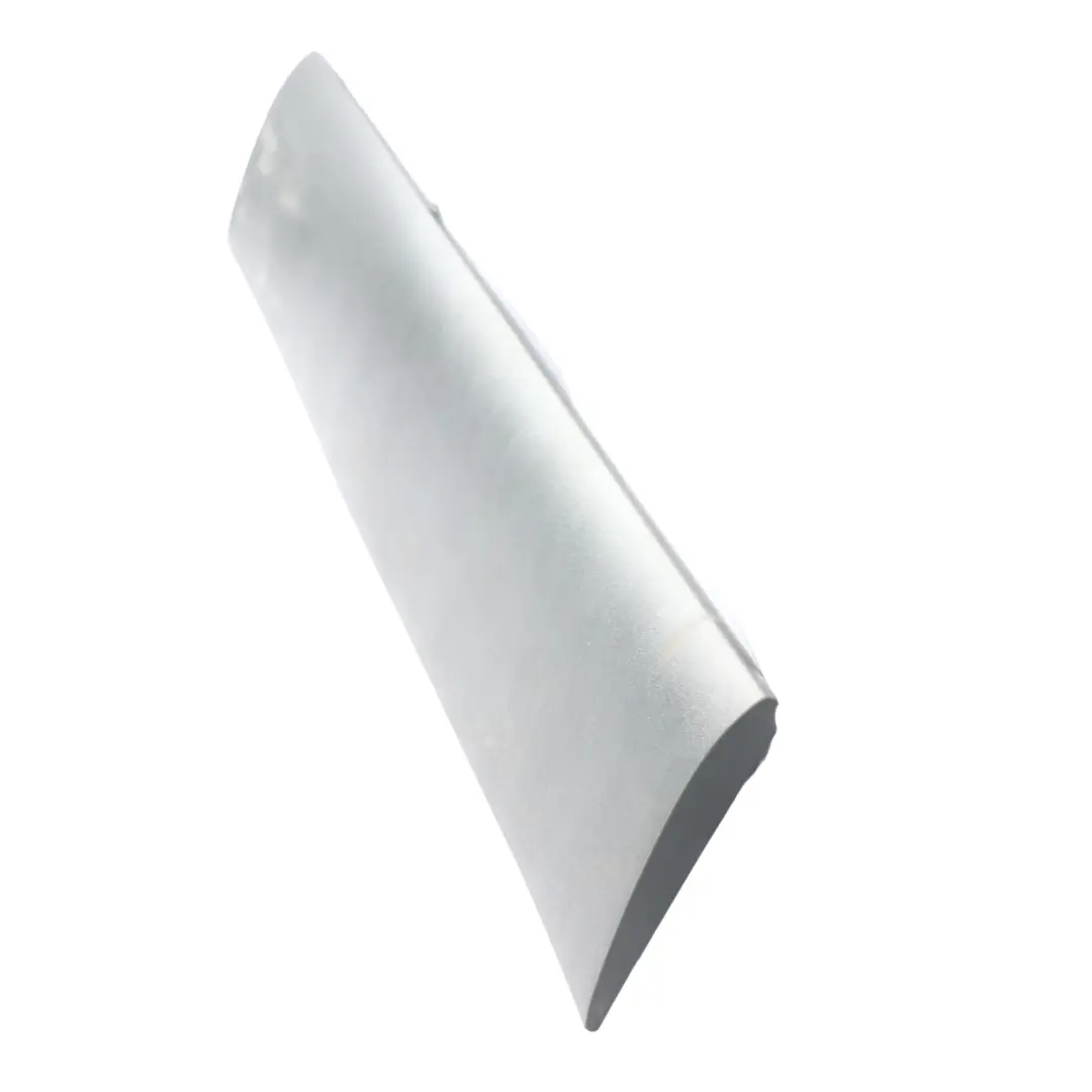 W907 W910 Modanatura Porta Laterale Scorrevole Destra per Mercedes con numero di parte A9106906800 Mercedes W907 W910 Modanatura Porta Laterale Scorrevole Destra - SKU A9106906800 - Numero di parte A9106906800