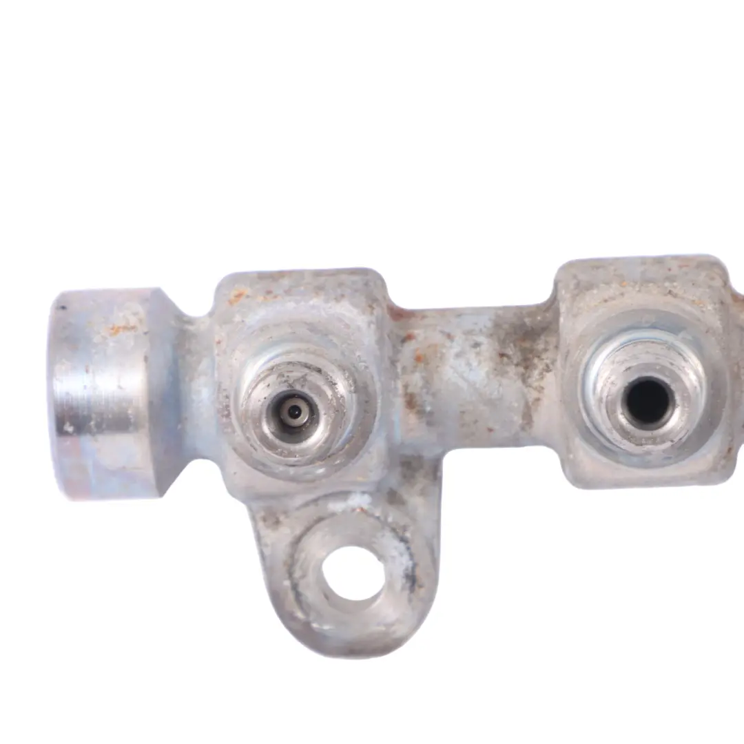 Ligne rail d'injecteur carburant pour Renault Trafic II Master III 2.3 à propos du numéro de pièce H8200912225 Renault Trafic II Master III 2.3 Ligne rail d'injecteur carburant - SKU H8200912225 - Numéro de pièce H8200912225