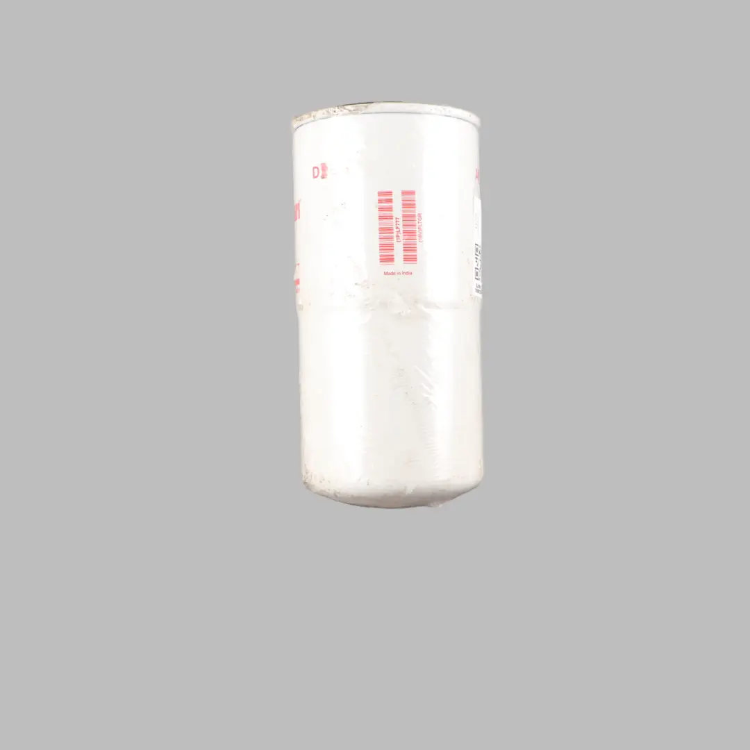 Fleetguard Oil Filter to with Part number LF777 Fleetguard Oil Filter - SKU LF777 - Part number LF777