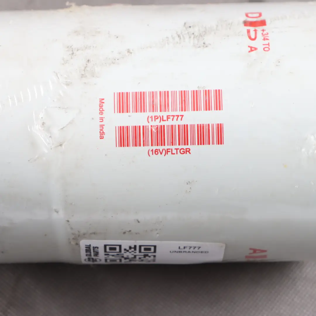  Fleetguard Oil Filter - SKU LF777 - Part number LF777