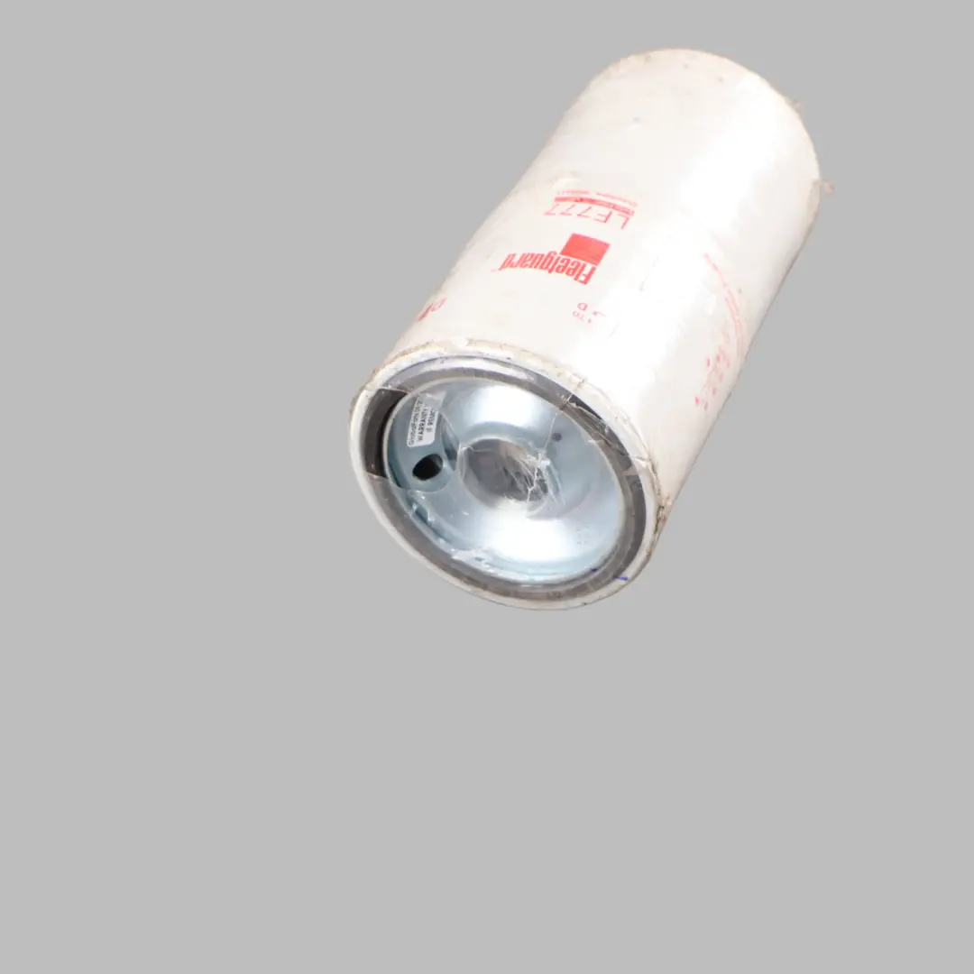 Fleetguard Oil Filter to with Part number LF777 Fleetguard Oil Filter - SKU LF777 - Part number LF777