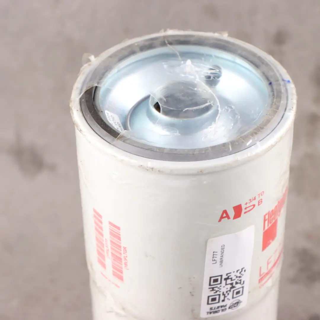  Fleetguard Oil Filter - SKU LF777 - Part number LF777