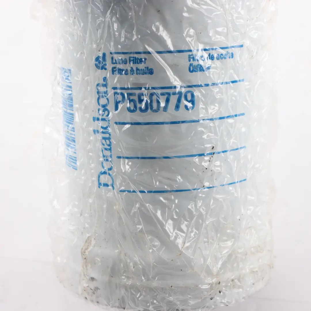 Donaldson Oil Filter Cartridge to with Part number P550779 Donaldson Oil Filter Cartridge - SKU P550779 - Part number P550779