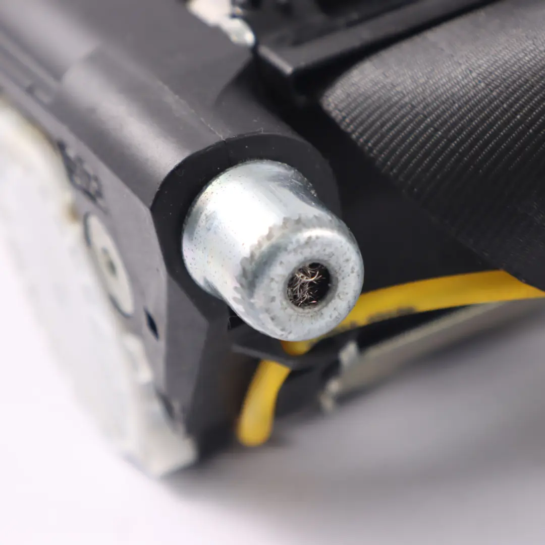 Volkswagen Tiguan 5N Seat Belt Buckle Lock Front Left N/S 5N2857705B - SKU RHD-5N2857705B - Part number RHD-5N2857705B