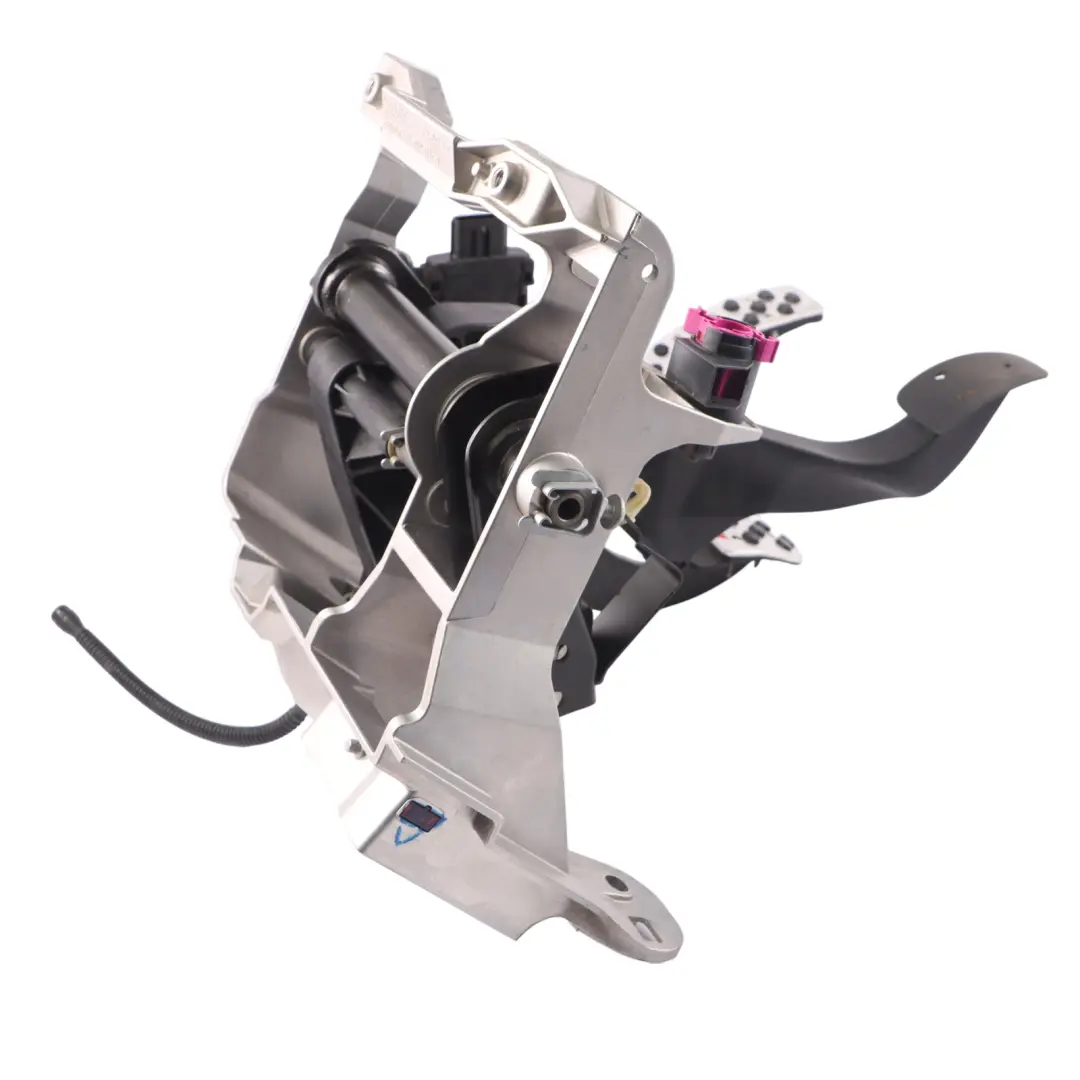 Brake Clutch Pedal Box Assembly Manual to Audi A5 8T with Part number 8K2721117 Audi A5 8T Brake Clutch Pedal Box Assembly Manual - SKU RHD-8K2721117 - Part number 8K2721117