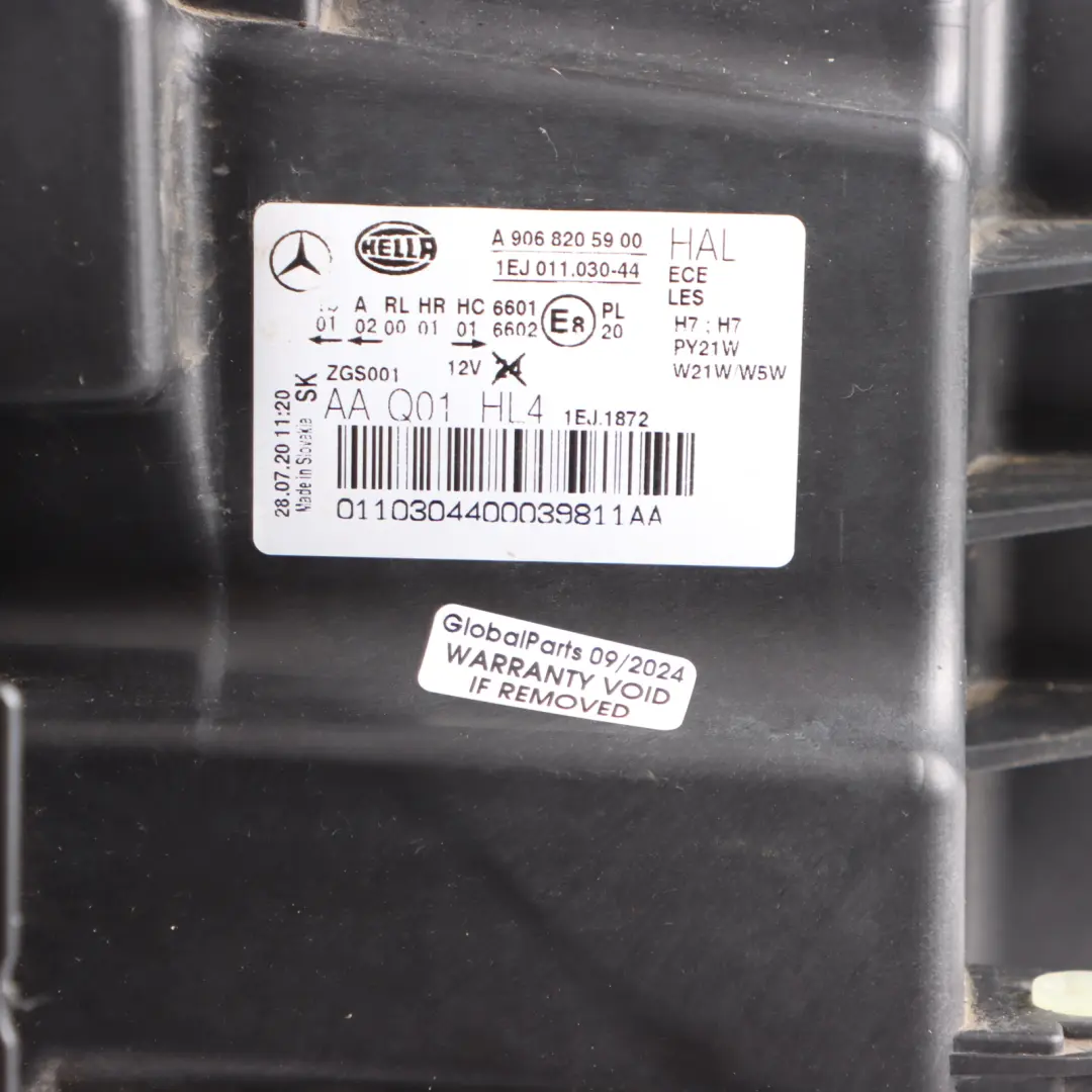 Front Lamp Headlight Right O/S Halogen to Mercedes W906 with Part number A9068205900 Mercedes W906 Front Lamp Headlight Right O/S Halogen - SKU RHD-A9068205900 - Part number A9068205900