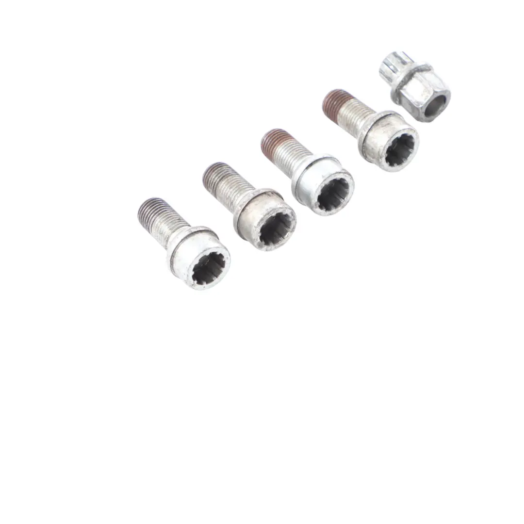 Zestaw Nakrętek Kół Zabezpieczających Przed Skody Octavia II do o numerze WHT003319A Zestaw Nakrętek Kół Zabezpieczających Przed Skody Octavia II - SKU WHT003319A - Numer Części WHT003319A