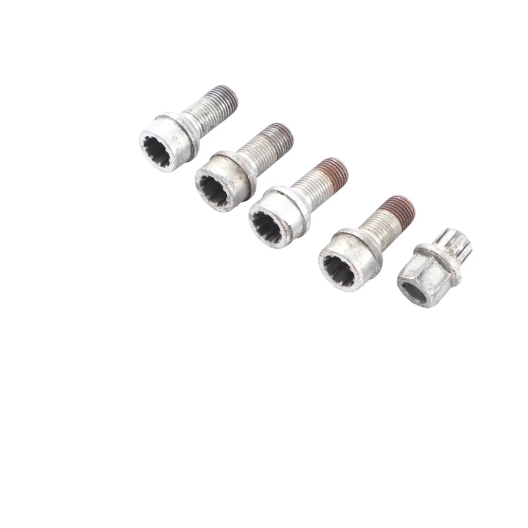 Zestaw Nakrętek Kół Zabezpieczających Przed Skody Octavia II do o numerze WHT003319A Zestaw Nakrętek Kół Zabezpieczających Przed Skody Octavia II - SKU WHT003319A - Numer Części WHT003319A