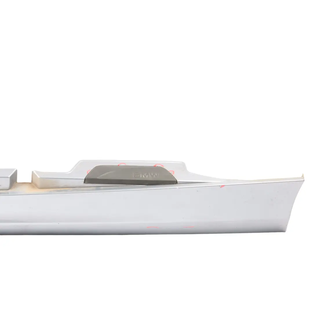 Bas de Porte Couverture Seuil A Gauche Quartzbleu Metallique - A18 pour BMW E87 LCI à propos du numéro de pièce 0036145 BMW E87 LCI Bas de Porte Couverture Seuil A Gauche Quartzbleu Metallique - A18 - SKU 0036145-QB - Numéro de pièce 0036145