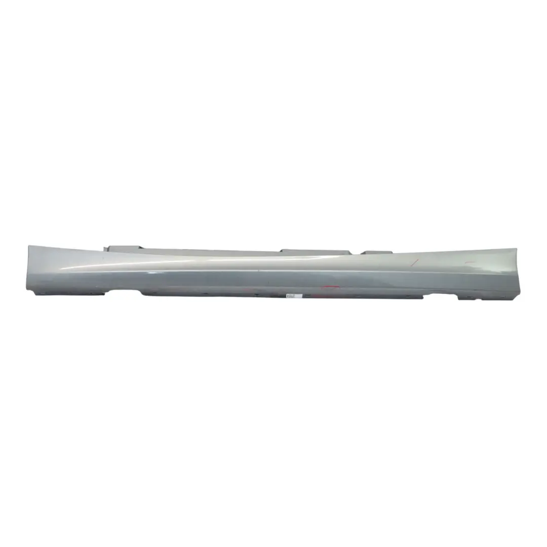 Bas de Caisse Laterale Gauche Spacegrau Gris - A52 pour BMW E87 LCI à propos du numéro de pièce 0036145 BMW E87 LCI Bas de Caisse Laterale Gauche Spacegrau Gris - A52 - SKU 0036145-SCG1 - Numéro de pièce 0036145