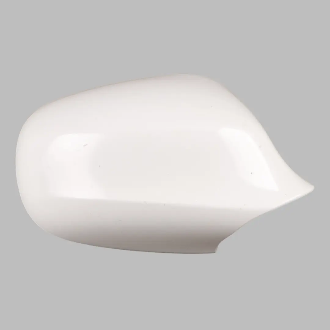 Wing Mirror Cover Right Cap O/S Casing Alpinweiss White - 300 to BMW E90 E91 LCI with Part number 0036828 BMW E90 E91 LCI Wing Mirror Cover Right Cap O/S Casing Alpinweiss White - 300 - SKU 0036828-AW2 - Part number 0036828