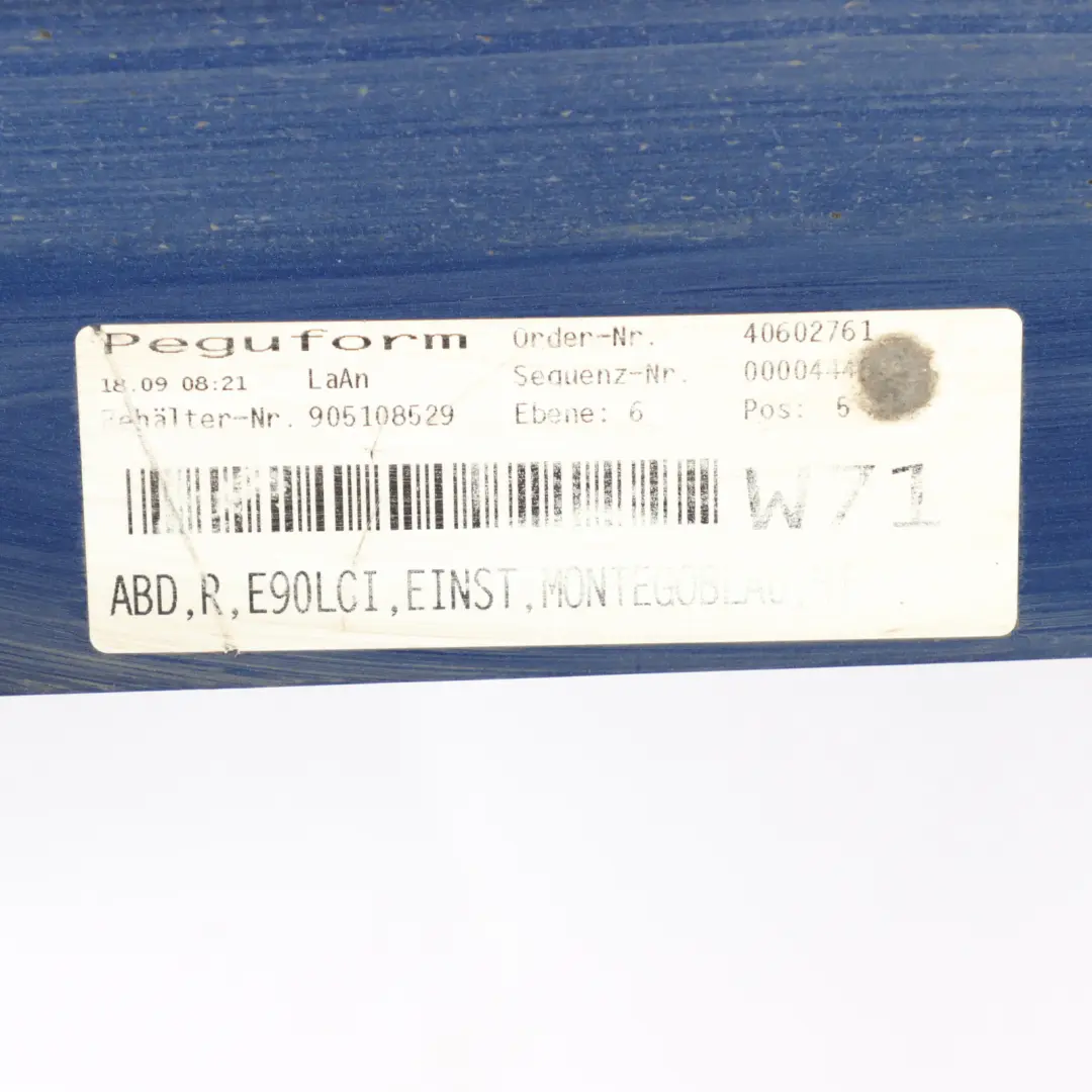 Sill Strip Side Skirt Right O/S Montegoblau Blue Metallic - A51 to BMW E90 E91 LCI with Part number 0037060 BMW E90 E91 LCI Sill Strip Side Skirt Right O/S Montegoblau Blue Metallic - A51 - SKU 0037060-MTB1 - Part number 0037060