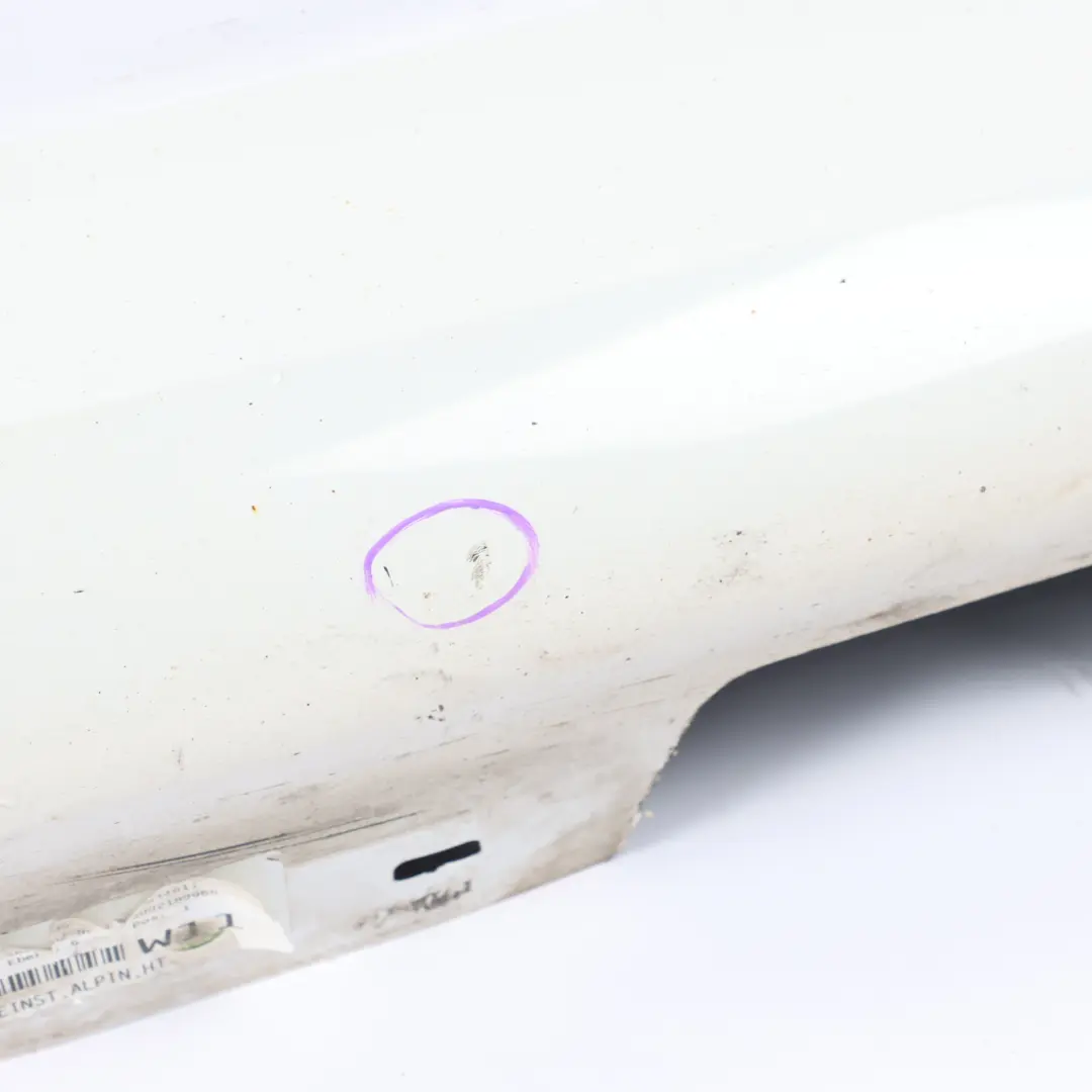 Soglia Esterna Destra Alpinweiss White Bianca per BMW E90 LCI M Sport con numero di parte 37230 BMW E90 LCI M Sport Soglia Esterna Destra Alpinweiss White Bianca - SKU 0037230-AW - Numero di parte 37230