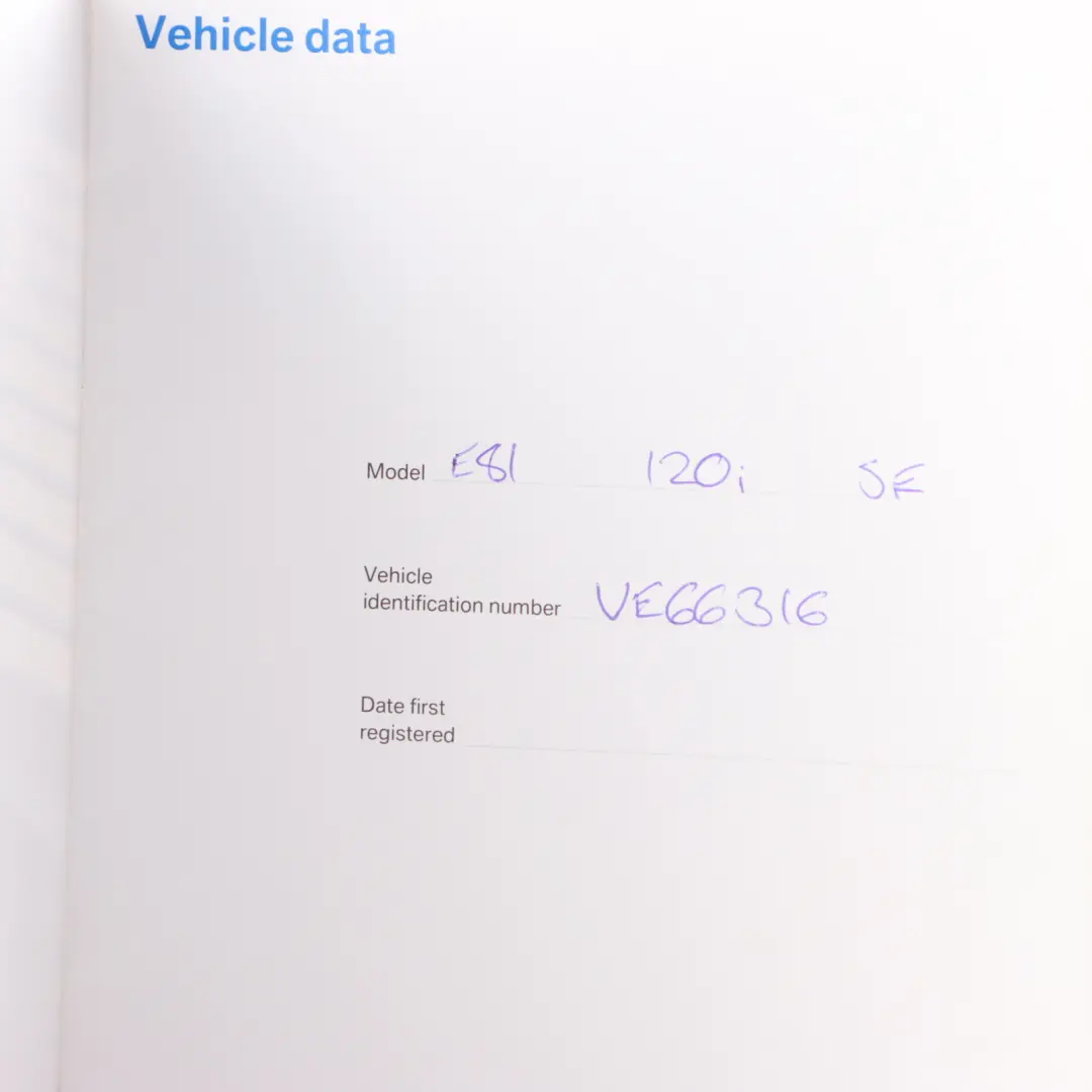 Service Booklet Inspection Service Book to BMW E87 E90 E91 with Part number 0159025 BMW E87 E90 E91 Service Booklet Inspection Service Book - SKU 0159025 - Part number 0159025