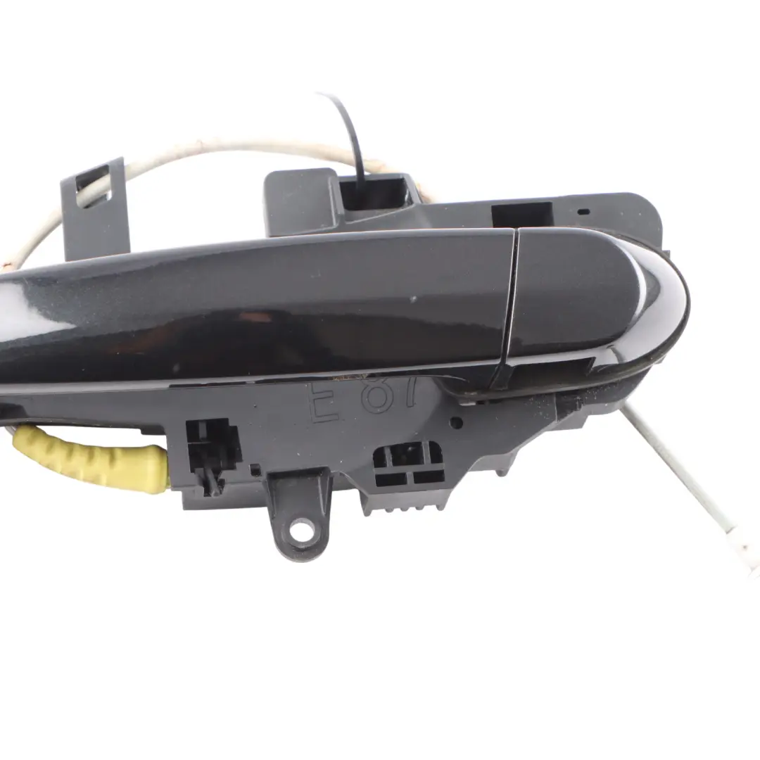 Complete Grab Handle Front Left N/S Black Sapphire 475 to BMW 1 Series E81 E87 LCI with Part number 51210392545 BMW 1 Series E81 E87 LCI Complete Grab Handle Front Left N/S Black Sapphire 475 - SKU 0392545-BS1 - Part number 51210392545