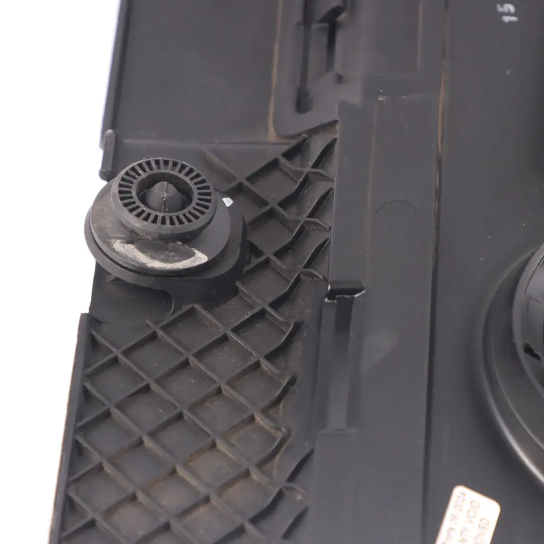 Benzin Motorabdeckung für Volkswagen VW Touran 1T 1.4 TSI mit Teilenummer 03C103925BR Volkswagen VW Touran 1T 1.4 TSI Benzin Motorabdeckung - SKU 03C103925BR - Teilenummer 03C103925BR