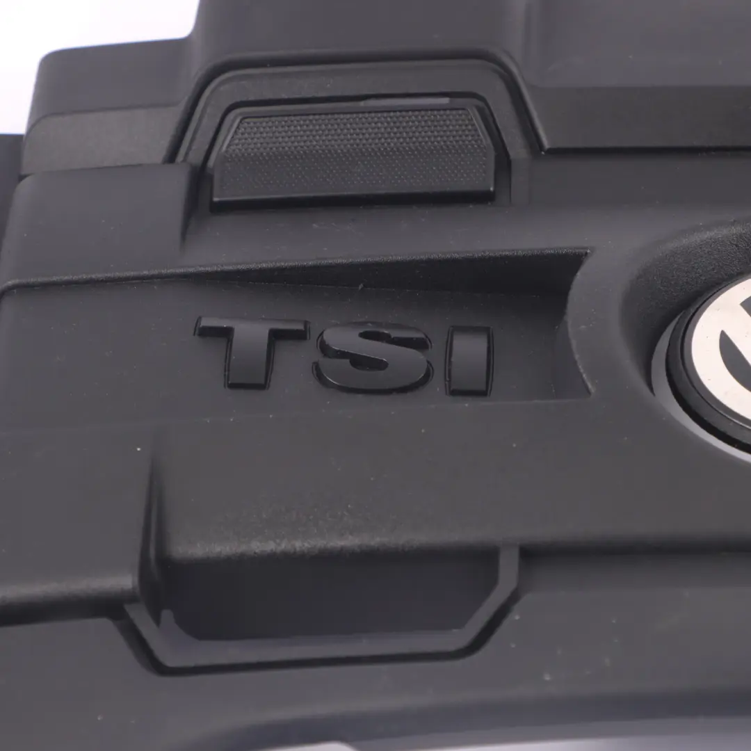 Benzin Motorabdeckung für Volkswagen VW Touran 1T 1.4 TSI mit Teilenummer 03C103925BR Volkswagen VW Touran 1T 1.4 TSI Benzin Motorabdeckung - SKU 03C103925BR - Teilenummer 03C103925BR