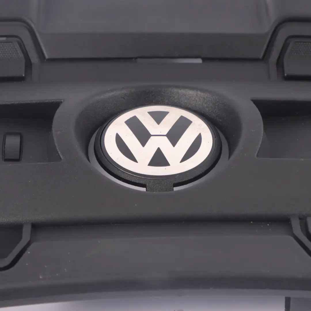 Pokrywa Silnika do Volkswagen VW Touran 1T 1.4 TSI Benzyna o numerze 03C103925BR Volkswagen VW Touran 1T 1.4 TSI Benzyna Pokrywa Silnika - SKU 03C103925BR - Numer Części 03C103925BR
