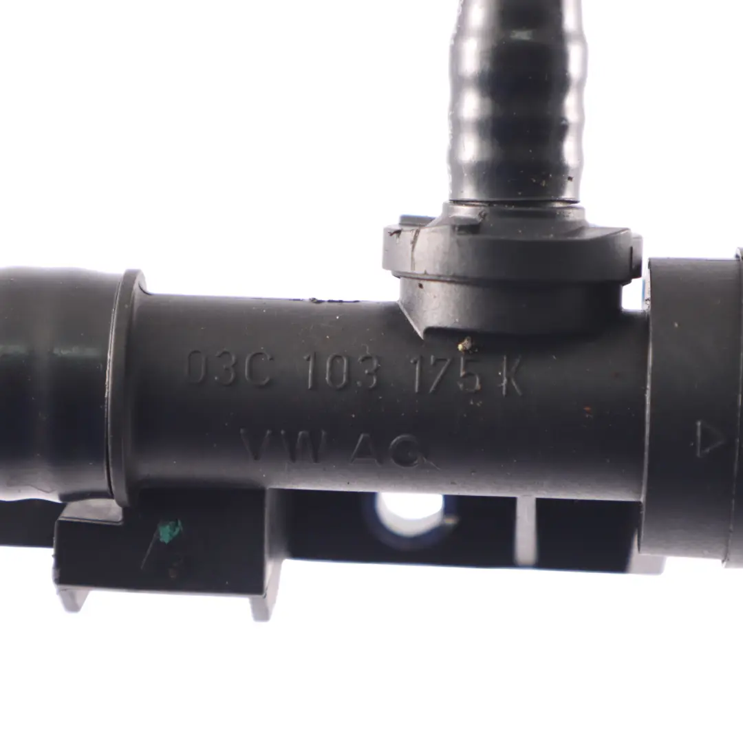 Mk6 Mk7 Motoren Tlüftungsschlauch Rohrleitung für Volkswagen Golf mit Teilenummer 03C103474AB Volkswagen Golf Mk6 Mk7 Motoren Tlüftungsschlauch Rohrleitung - SKU 03C103474AB - Teilenummer 03C103474AB