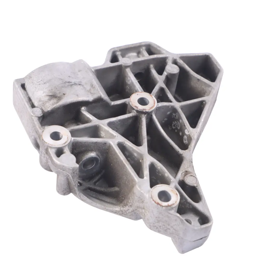 Volkswagen Golf Mk6 Support de fixation du compresseur climatisation - SKU 03C903143B - Numéro de pièce 03C903143B