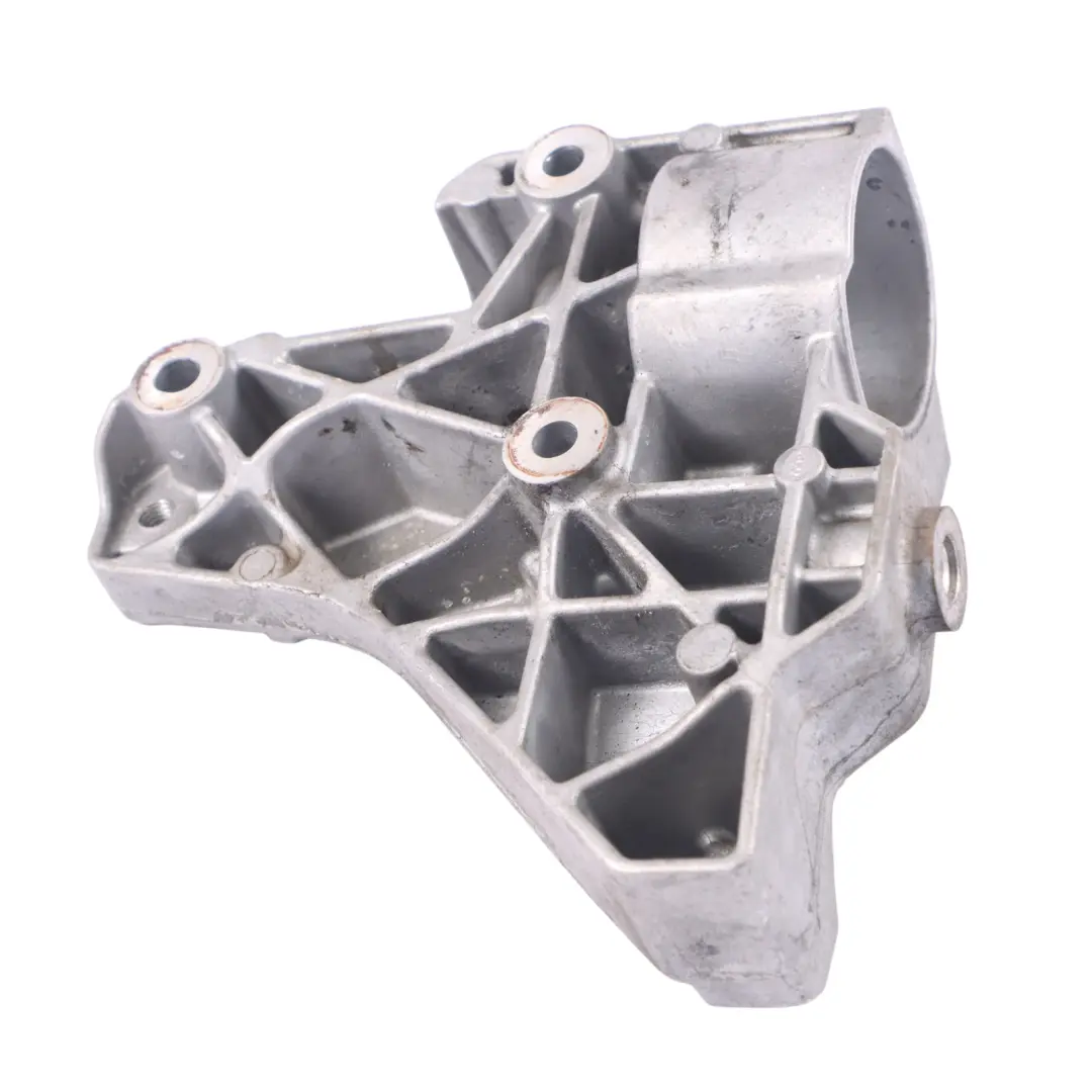 Volkswagen Golf Mk6 Support de fixation du compresseur climatisation - SKU 03C903143B - Numéro de pièce 03C903143B