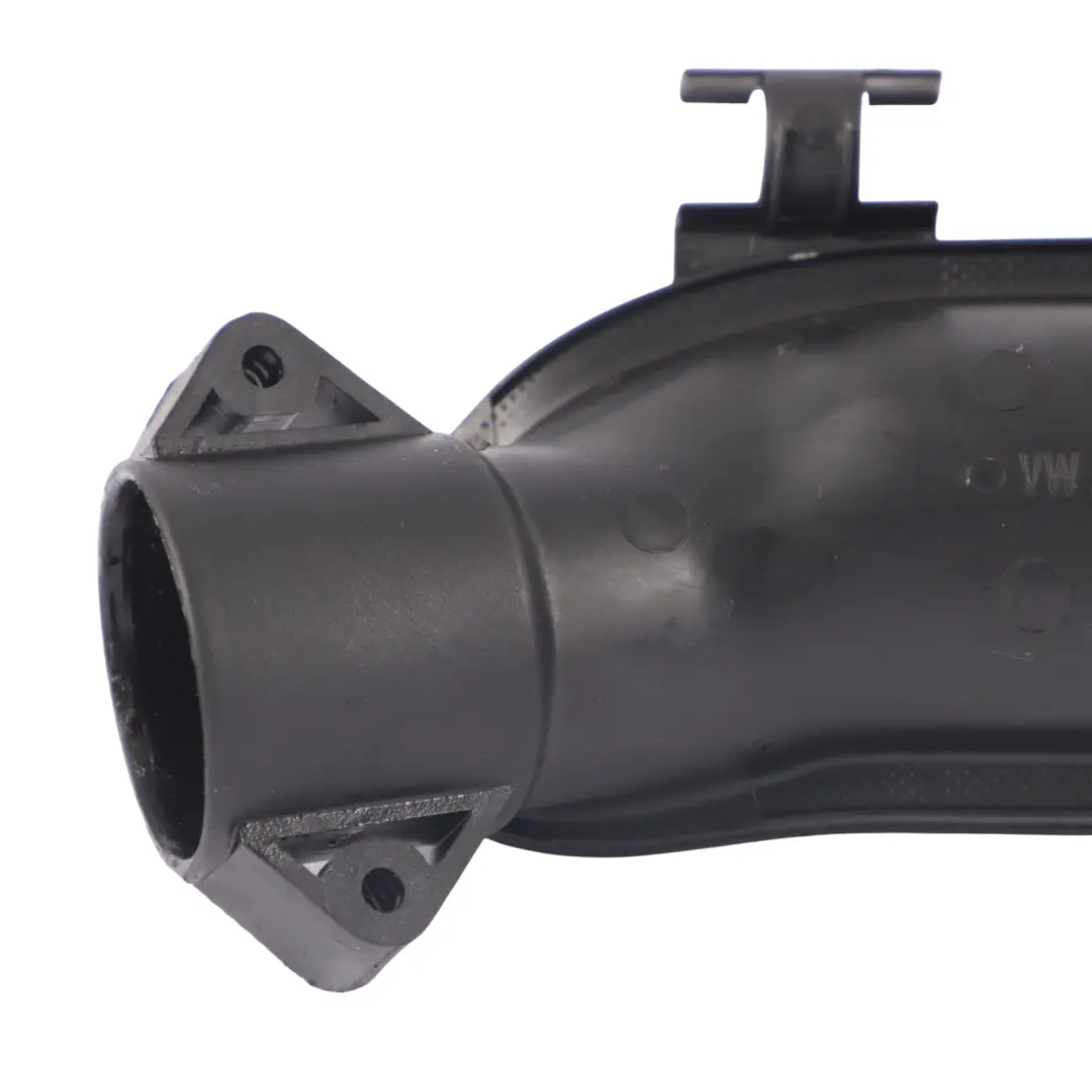 Tuyau de charge d'air Tuyau d'intercooler 1.2 TSI pour Volkswagen Polo 6R à propos du numéro de pièce 03F145673F Volkswagen Polo 6R Tuyau de charge d'air Tuyau d'intercooler 1.2 TSI - SKU 03F145673F - Numéro de pièce 03F145673F