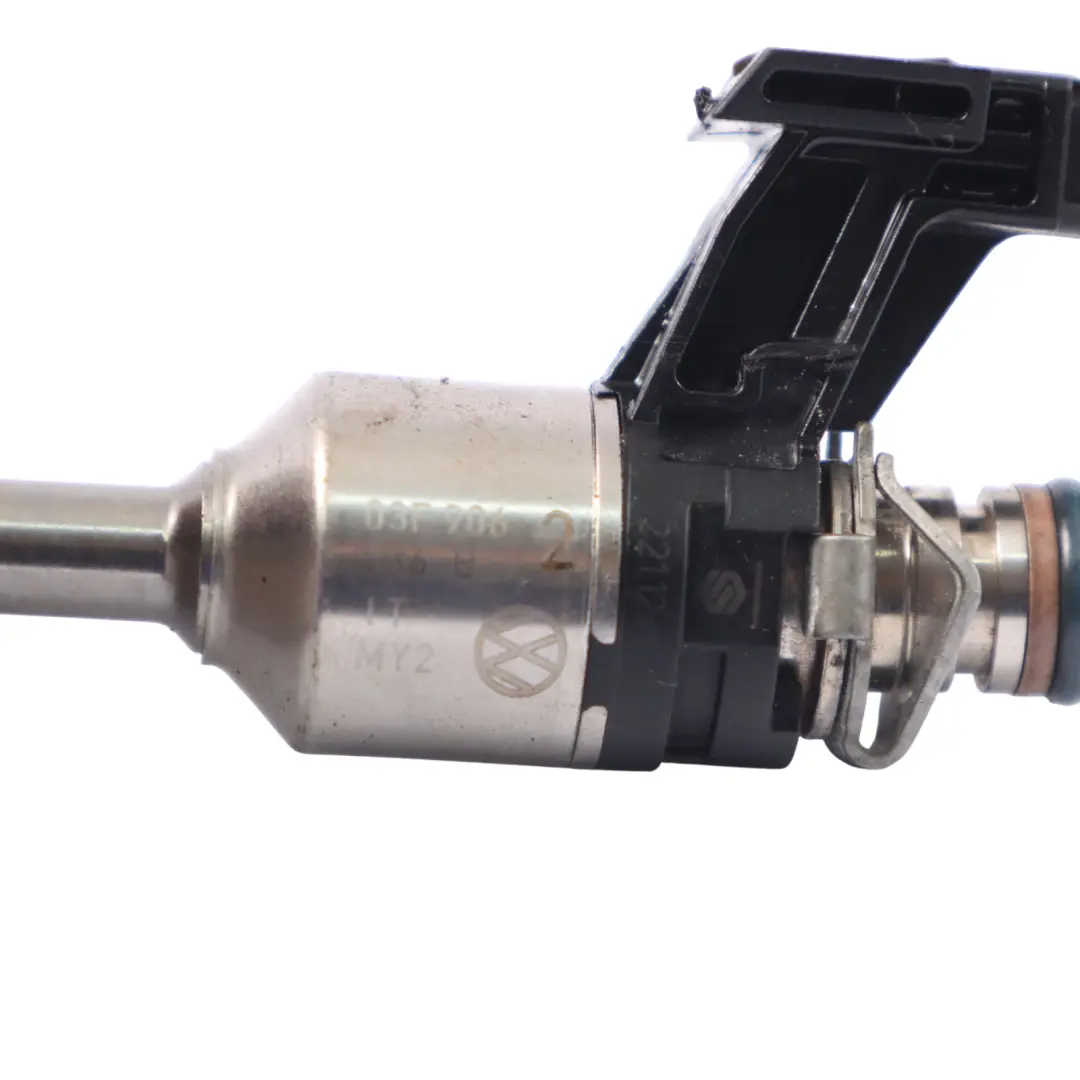 Wtryskiwacz Wtrysk Paliwa 1.2 TSI Benzyna do Volkswagen VW Polo 6R o numerze 03F906036B Volkswagen VW Polo 6R Wtryskiwacz Wtrysk Paliwa 1.2 TSI Benzyna - SKU 03F906036B - Numer Części 03F906036B